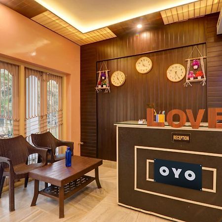 Hotel O Flagship Adbhut Moment Hotel Варанаси Экстерьер фото