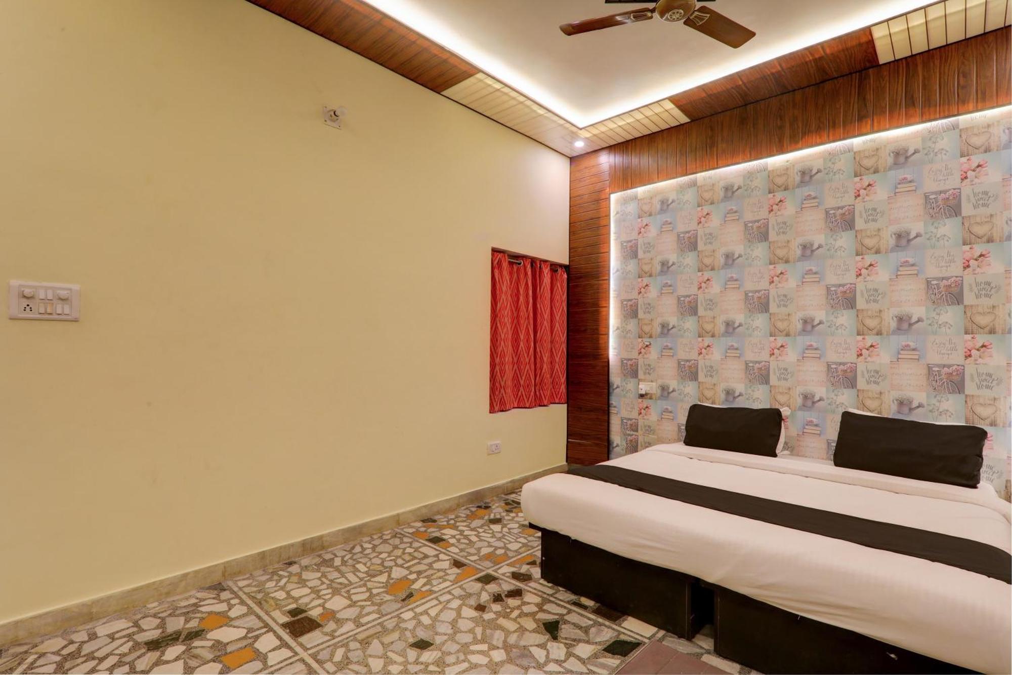 Hotel O Flagship Adbhut Moment Hotel Варанаси Экстерьер фото